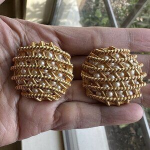 Vintage Clip On Earrings Dome Shape‎ Goldtone Faux Pearl Fashion Jewelry Y2K